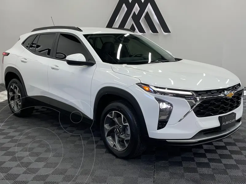Foto Chevrolet Trax LT usado (2024) color Blanco precio $409,999
