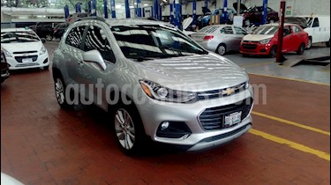 Foto venta Auto usado Chevrolet Trax Premier Aut (2017) color Plata Brillante precio $290,000
