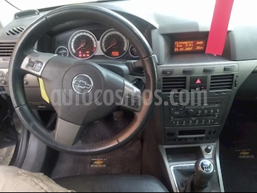 Chevrolet Vectra GT CD usado (2009) color Negro precio $250.000