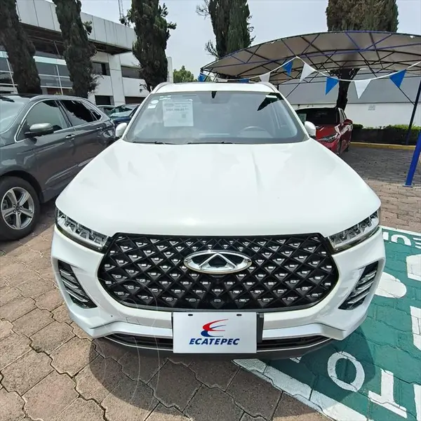 Foto Chirey Tiggo 7 Pro Luxury usado (2023) color Blanco precio $425,000