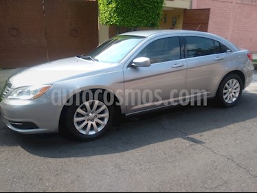 foto Chrysler 200 2.4L Touring usado (2014) color Gris precio $154,000