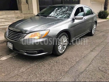 foto Chrysler 200 3.6L Limited usado (2013) color Gris precio $119,500