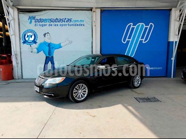 Chrysler 200 4p Limited 2.4L aut usado (2012) color Negro precio $50,000