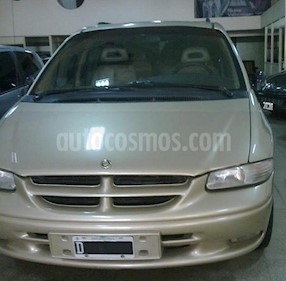 Foto venta Auto usado Chrysler Grand Caravan 3.3 LE Aut (2001) color Champagne
