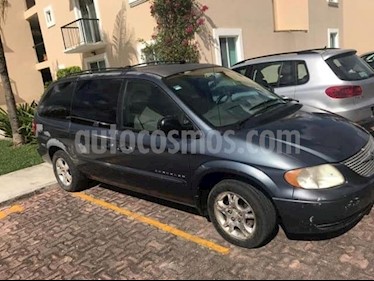 Foto venta Auto usado Chrysler Grand Voyager LX Aut (2001) color Azul Electrico precio $54,998