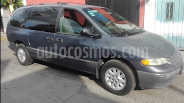 Foto venta Auto Seminuevo Chrysler Grand Voyager LX (1996) color Azul precio $28,000
