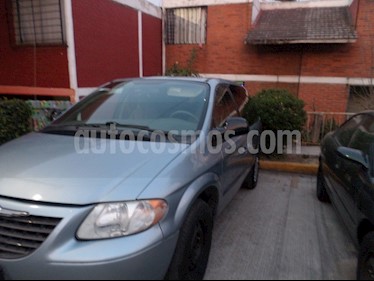 Chrysler Grand Voyager LE Aut usado (2003) color Azul precio $53,000