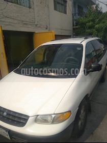 Chrysler Grand Voyager LE Aut usado (1996) color Blanco precio $35,000
