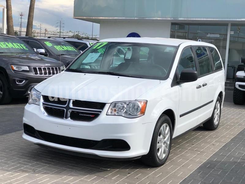 Chrysler Grand Voyager LE Aut usado (2017) color Blanco precio $298,000