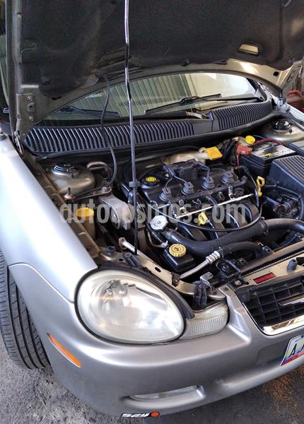 Chrysler Neon LX Auto. usado (2002) color Gris precio u$s2.300