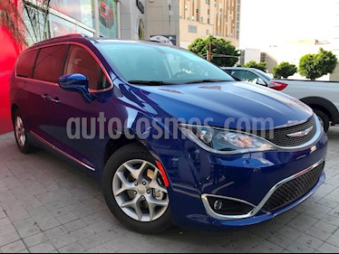 Foto venta Auto usado Chrysler Pacifica Limited Platinum (2018) color Azul Jazz precio $703,183