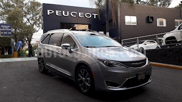 Foto venta Auto usado Chrysler Pacifica Limited (2018) color Plata Metalico precio $764,900