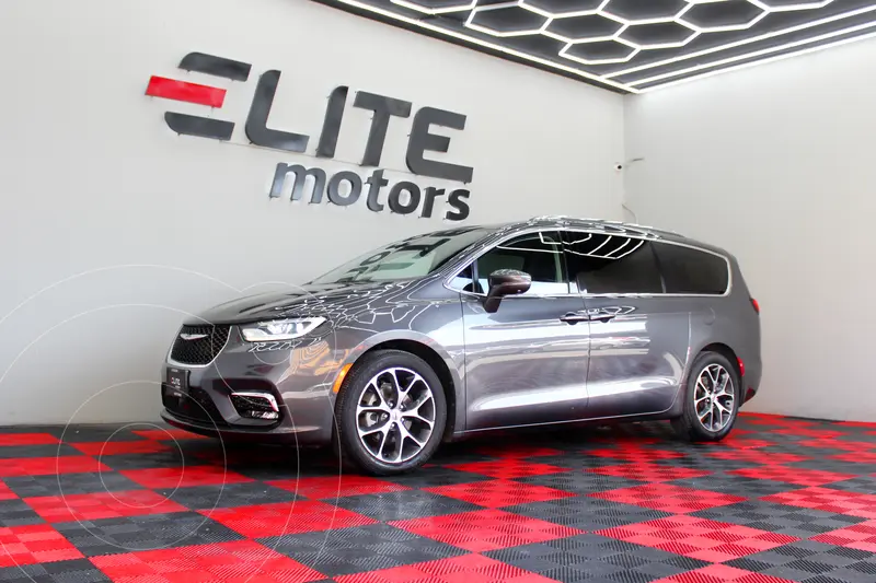 Foto Chrysler Pacifica Platinum usado (2021) color Gris precio $579,900