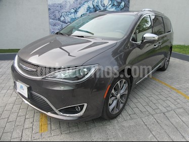 foto Chrysler Pacífica Limited usado (2019) color Gris precio $907,900