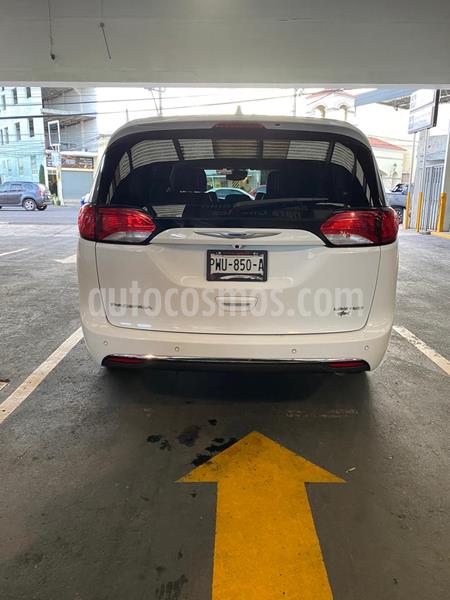Chrysler Pacifica Limited Platinum usado (2018) color Blanco precio $535,000