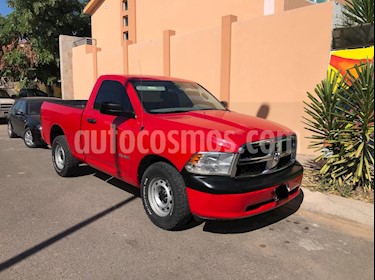 foto Chrysler Ram 1500 Custom usado (2013) color Rojo Vivo precio $195,000