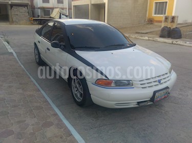 Foto Chrysler Stratus LX V6 2.5i 24V usado (1999) color Blanco precio u$s1.900