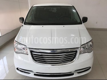 Foto venta Auto usado Chrysler Town and Country Li 3.6L (2016) color Blanco precio $269,900