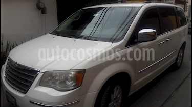 foto Chrysler Town and Country Limited 4.0L usado (2009) color Blanco precio $152,000