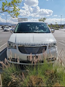 Foto venta Auto usado Chrysler Town and Country Limited 4.0L (2015) color Blanco precio $345,000
