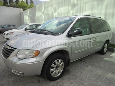 foto Chrysler Town and Country LX 3.6L usado (2006) color Plata precio $78,000