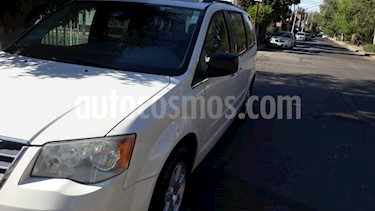 Foto venta Auto usado Chrysler Town and Country LX 4.0L (2009) color Blanco precio $131,000