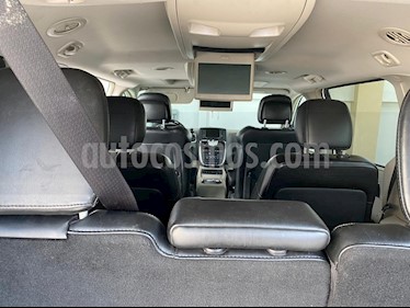 foto Chrysler Town and Country Limited 3.6L usado (2013) color Blanco precio $230,000