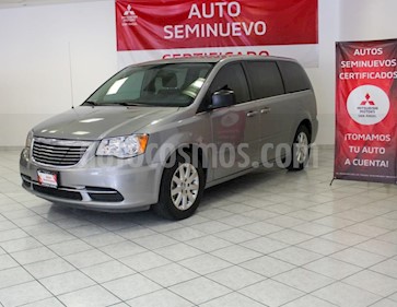 foto Chrysler Town and Country Li 3.6L usado (2015) color Plata Martillado precio $259,000