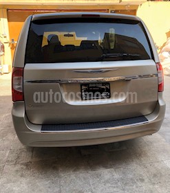 Chrysler Town and Country Li 3.6L usado (2015) color Cashmere precio $215,000