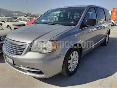 foto Chrysler Town and Country 5P LX V6/3.6 AUT usado (2013) color Plata precio $185,000