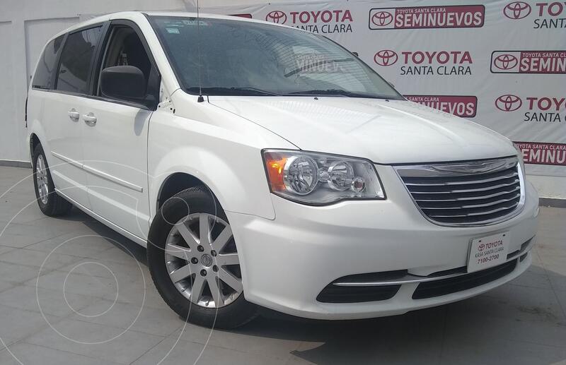 Chrysler Town and Country Li 3.6L usado (2016) color Blanco precio $259,500