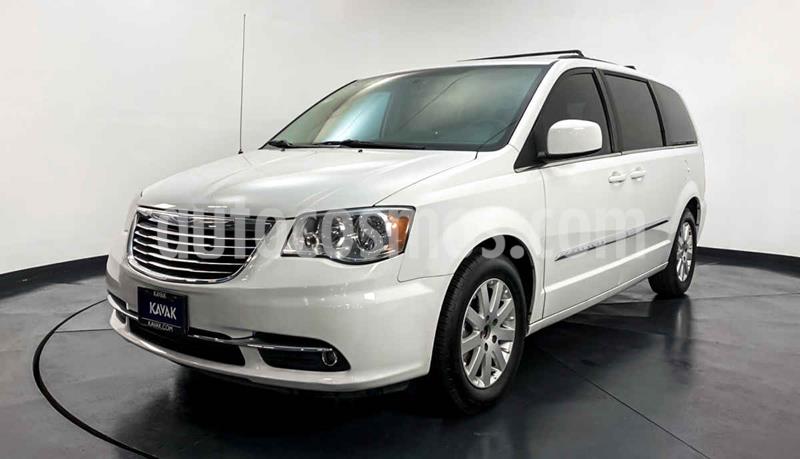 foto Chrysler Town and Country Touring Piel 3.6L usado (2015) color Blanco precio $277,999