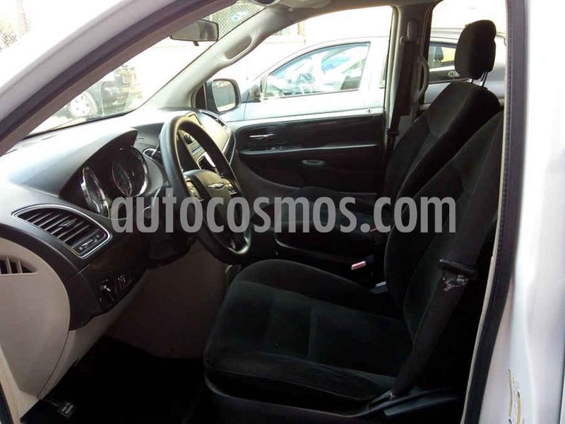 Chrysler Town and Country Li 3.6L usado (2016) color Blanco precio $189,000