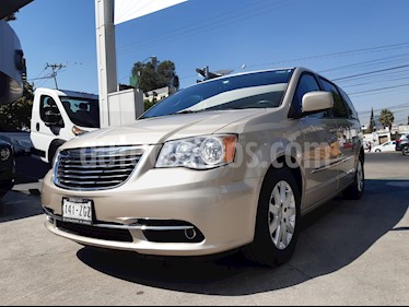 foto Chrysler Town and Country Touring Piel 3.6L usado (2013) color Bronce precio $208,000
