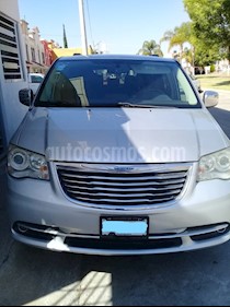foto Chrysler Town and Country Limited 3.6L usado (2012) color Gris precio $189,000