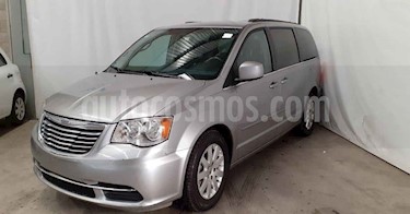 foto Chrysler Town and Country Li 3.6L usado (2016) color Plata precio $224,900