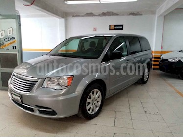foto Chrysler Town and Country Li 3.6L usado (2016) color Plata precio $269,000