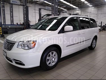 foto Chrysler Town and Country 5P TOURING TA CD PIEL DVD RA-16 usado (2012) color Blanco precio $195,000