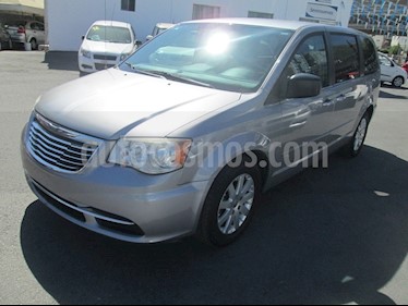 foto Chrysler Town and Country Li 3.6L usado (2016) color Plata precio $235,000