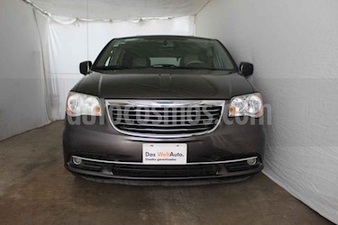 foto Chrysler Town and Country Touring Piel 3.6L usado (2016) color Gris precio $382,500
