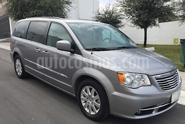 foto Chrysler Town and Country Touring Piel 3.6L usado (2016) color Plata Martillado precio $335,000