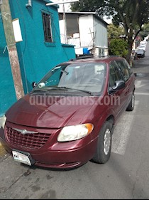 Foto venta Auto usado Chrysler Voyager 3.3L Base (2003) color Rojo precio $55,000