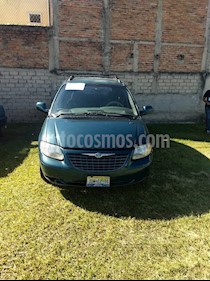Foto venta Auto Seminuevo Chrysler Voyager 3.3L LX (2001) color Verde precio $55,000