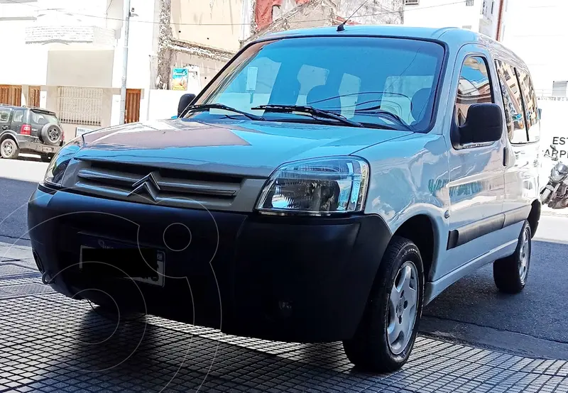Foto Citroen Berlingo Furgon 1.6 HDi Business Mixto usado (2017) color Gris precio $16.000.000