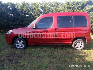 Foto Citroen Berlingo Multispace 1.6 HDi SX Pack usado (2012) color Rojo Lucifer precio $450.000