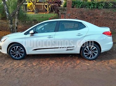 foto Citroën C4 Lounge 1.6 Tendance HDi 2015/16 usado (2016) color Blanco Banquise precio $610.000