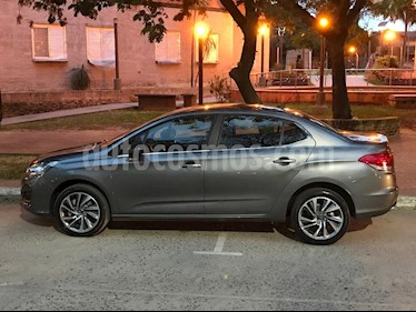 Citroen C4 Lounge 1.6 Feel THP usado (2017) color Gris Aluminium precio $920.000