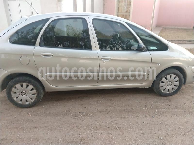 foto Citroën Xsara Picasso 2.0i 16v Exclusive usado (2011) color Gris Plata precio $400.000
