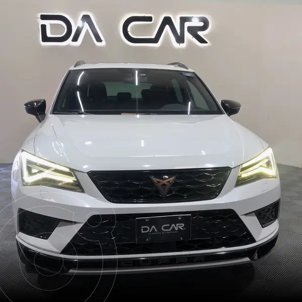 Foto CUPRA Ateca 2.0L usado (2020) color Blanco precio $385,000