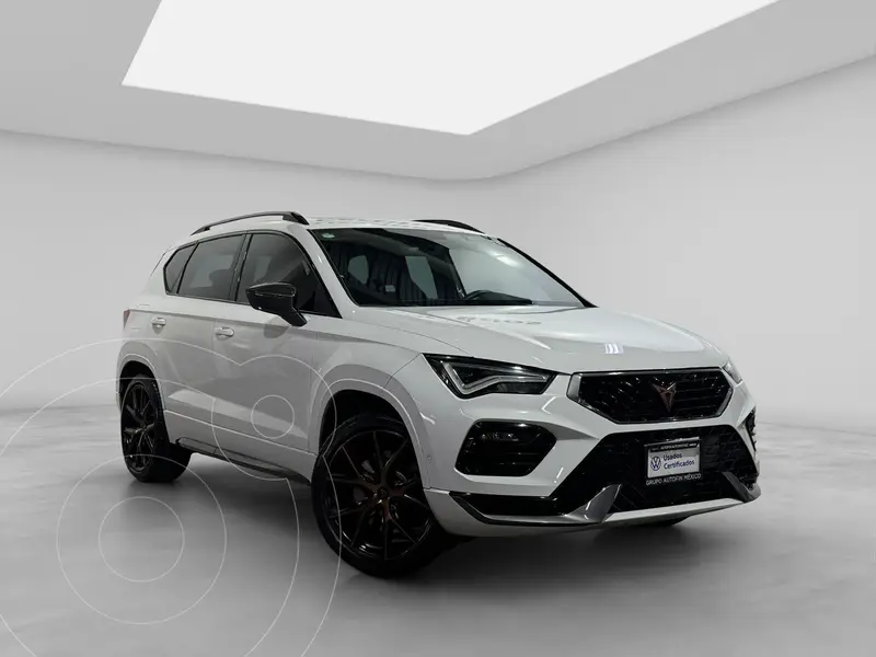 Foto CUPRA Ateca 2.0L TSI DSG usado (2023) color Blanco financiado en mensualidades(enganche $204,102 mensualidades desde $18,609)